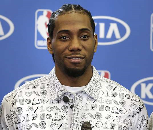 若昂-内维斯：B费帮助我更快融入葡萄牙队，可以做真实的自己（若昂-内维斯：B费的支持让我迅速融入葡萄牙队，也能做回真实的自己）