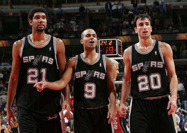 要不咱试试？网红：投简历来当工人，就能在诺坎普免费看球（网红支招：投简历去打工，诺坎普免费观赛不是梦）