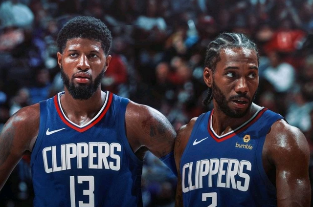 维尼修斯晒观看解放者杯决赛照片，随后庆祝母队弗拉门戈夺冠（维尼修斯晒解放者杯决赛观赛照，赛后为母队弗拉门戈登顶庆祝）