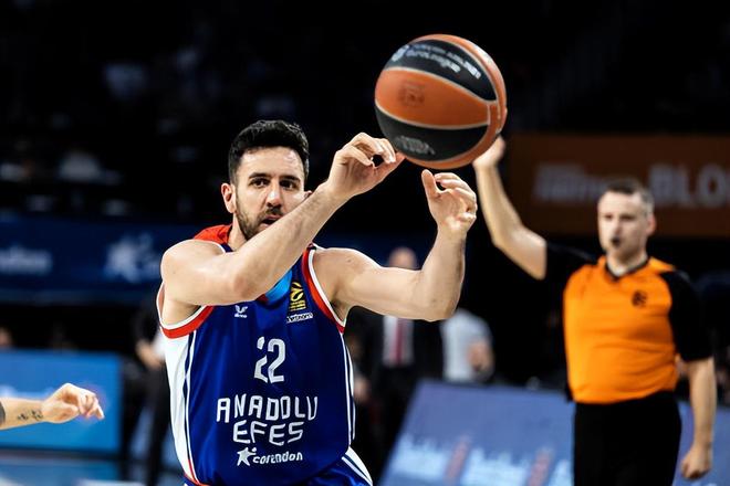 佩佩：世界杯扩军不意味着你能轻松晋级；希望葡萄牙赢世界杯（佩佩称世界杯扩军不等于晋级更容易 期待葡萄牙世界杯夺冠）